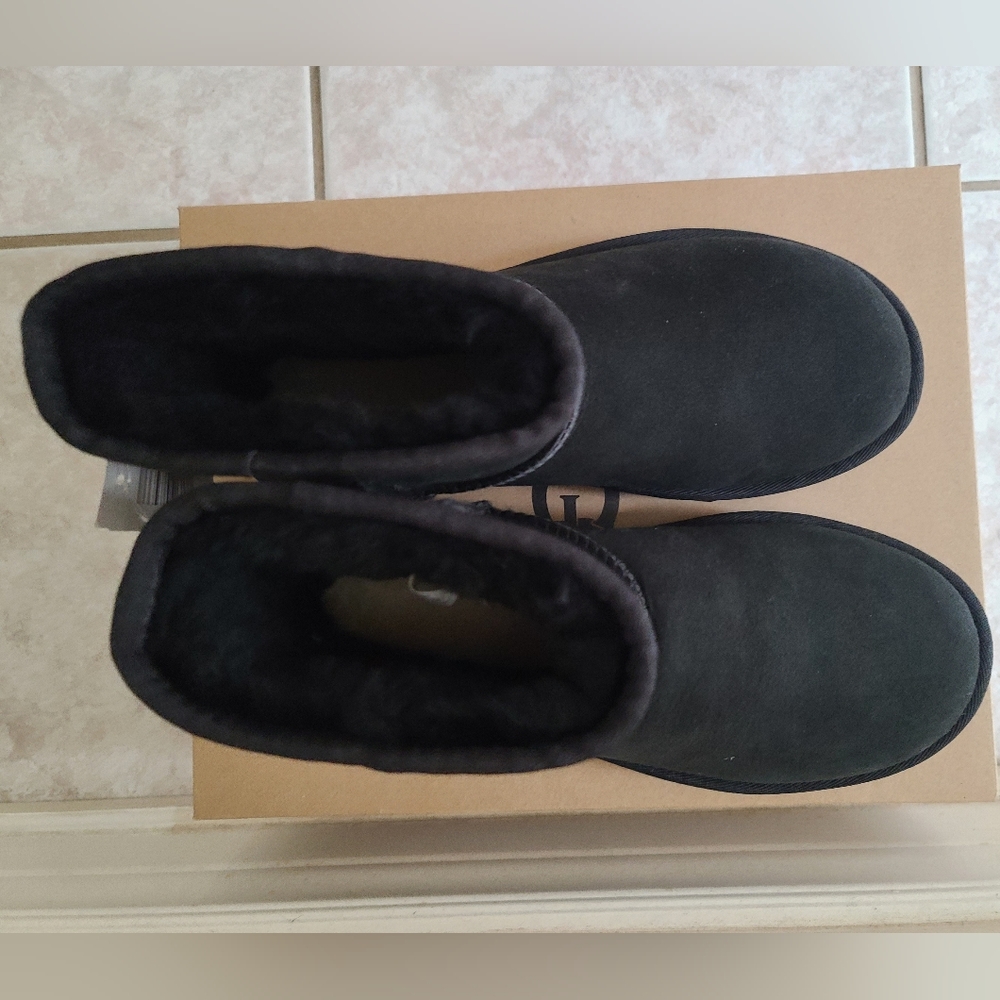 UGG Women's Classic Mini II Black Boots 7 - Picture 2 of 8